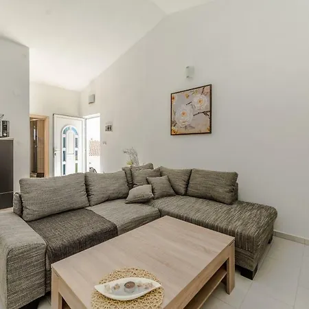 Vam Apartman Vir