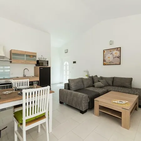 Apartman Vam *