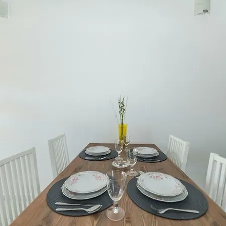 Vam Apartment Vir